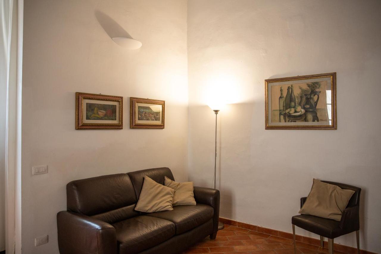 Lovely One Bedroom Apartment Nearby Ponte Vecchio フィレンツェ エクステリア 写真