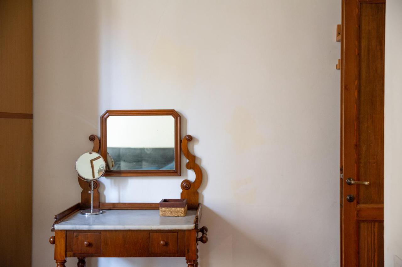 Lovely One Bedroom Apartment Nearby Ponte Vecchio フィレンツェ エクステリア 写真
