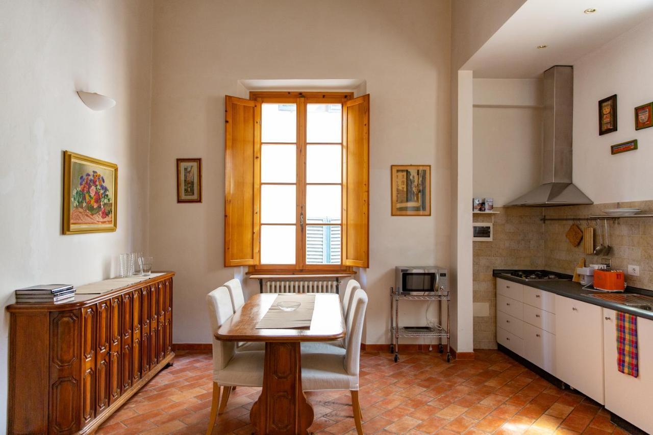 Lovely One Bedroom Apartment Nearby Ponte Vecchio フィレンツェ エクステリア 写真